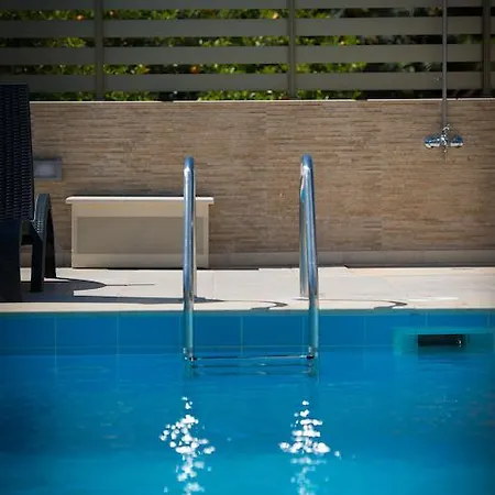 شقة فندقية Mantinia Bay كالاماتا