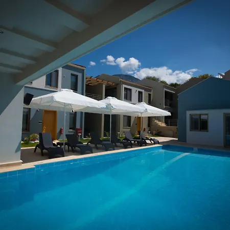 Mantinia Bay