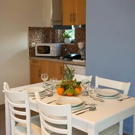 Апарт-отель Mantinia Bay 3*