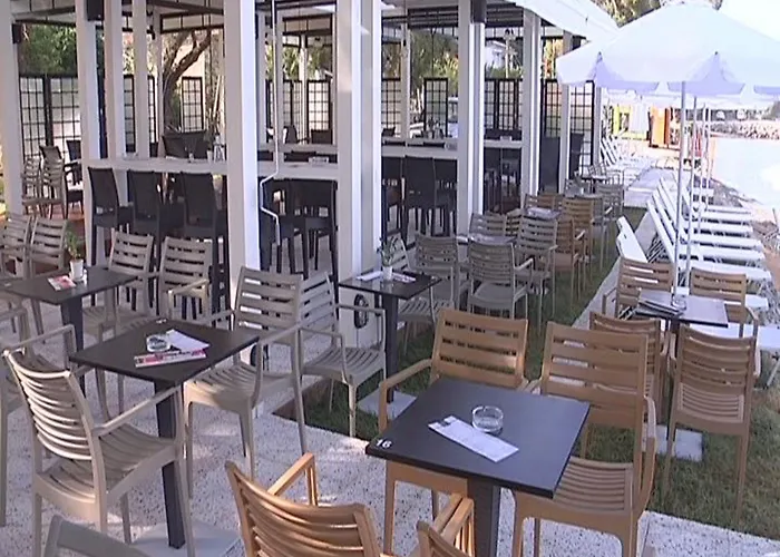 Mantinia Bay Ξενοδοχείο με διαμερίσματα